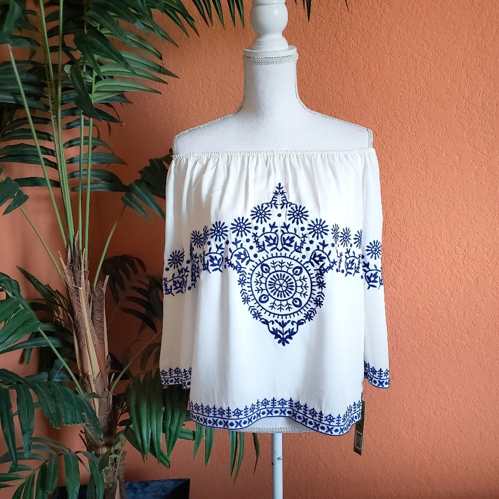 NWT Gianni Bini Consuela Blouse Off Shoulder Blue White Small